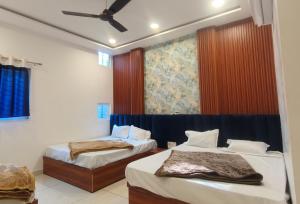 Hotel ELLORA CAVE
