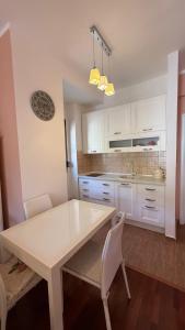 Sandy Apartment Petrovac