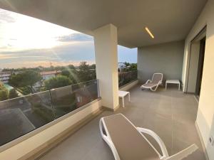 Modern apartment 300m from the sea