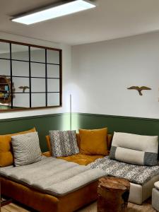 Appartement entre forêt, lac et océan