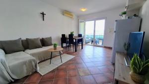 Apartment Antonija in Okrug Gornji