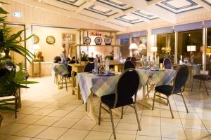 Hotels Hotel Restaurant De La Plage : photos des chambres