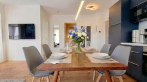 Comfort Apartment A102 two bedrooms SEA VIEW 10th floor PARKING FREE
