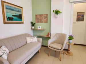 Anemone Apartment