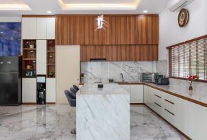 JoeWell Villa - Private Villa with Rice Field View