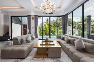 JoeWell Villa - Private Villa with Rice Field View