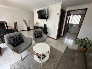Apartamento amoblado en Pinares -Circunvalar
