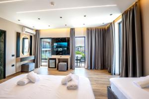 Aeris Sol Ksamil - Free Private Parking - Pool
