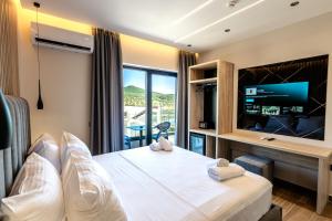 Aeris Sol Ksamil - Free Private Parking - Pool