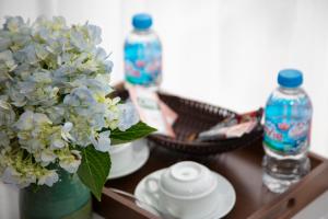 Azen Westlake Hanoi Hotel