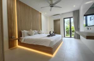 luxury villa jungle