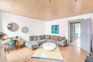 By FLB PROPERTY - La Maison Dorée