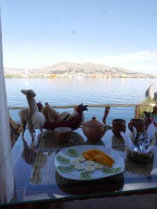 Titikaka Isaac Lodge Flotante