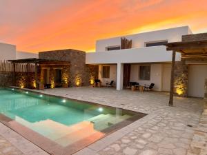 Mykonos Dot Art Homes
