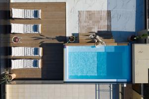 Pnoi SeaView Villas Piskopiano