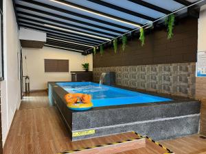 25Pax VillaMax Klebang 6Bedroom 4Bath with Pool BBQ SingK