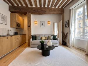 Saint Germain by Melvane