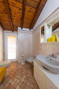 Como Lake Bright penthouse with breathtaking views