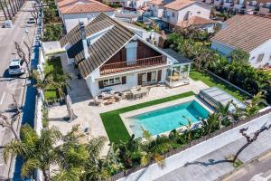 GRAND VILLA SALOU ONLy FAMILIES