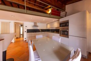 Como Lake Bright penthouse with breathtaking views