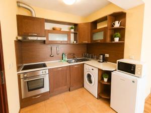 Beach Apartment Rosa Rogosa