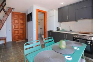 FILIPPIDIS suites