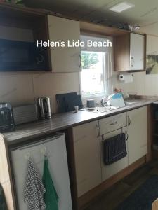 Helens Lido Beach Retreat