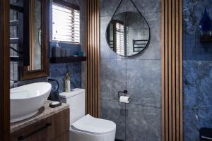 Charming 2-Bedroom Apartment in Bloemfontein with Pool Access