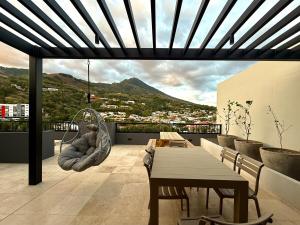 Panoramic view apartment with Pool and Rooftop 01N6