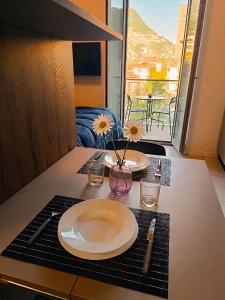 Design Studio with Balcony & Parking Lugano