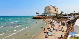Apartment in Villamartin Plaza