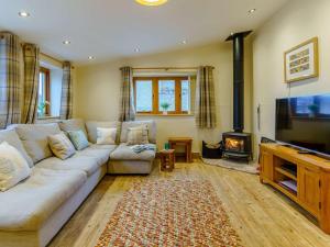 2 Bed in Usk- oc-87285