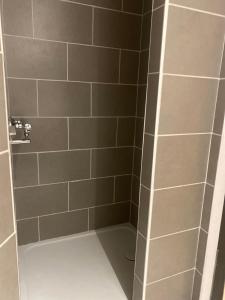 Logement F2 avec piscine