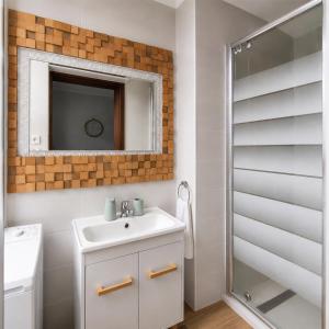 JM 2 Apartment 3 Min Walk from Main Station & Old Town - Free Parking