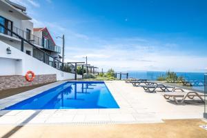 Ocean Panorama Apartments by Homie