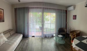 Aranypart Enikő Apartman