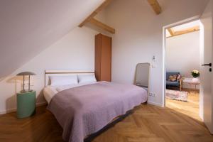 Design-Wohnung am Waldrand mit Dachterrasse und Blick auf das Achterwasser
