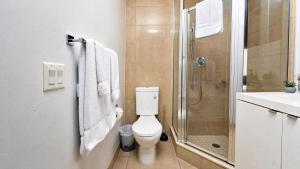 Chic 1BR Suite - Harbourfront Nearby