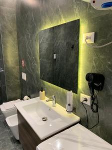 New Modern Stay at Matrix Residence