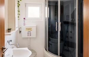 Gorgeous Apartment In Tribanj Sibuljina With Wifi