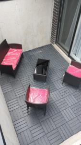 Stylish 2BR Suite with Parking Only 5 Mins to The Falls