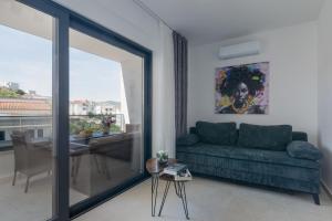 Apartment Maris, Near the Beach, Trogir