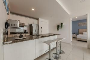 Ocean View & Beach Access – Family-Friendly, Beaut