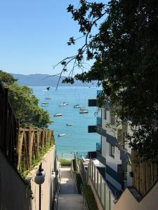 Apê 203 - 100 metros de Praia