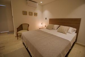Spectacular 3BR - Private Jacuzzi - Downtown Gem