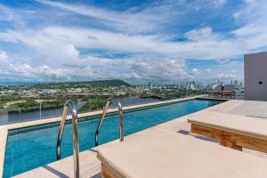 Stylish Duplex Loft - Panoramic Rooftop Pool