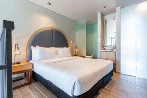Stylish Duplex Loft - Panoramic Rooftop Pool