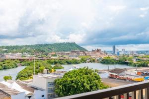 Stylish Duplex Loft - Panoramic Rooftop Pool