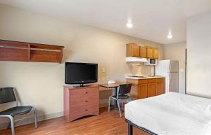 Extended Stay AmericaSuites - Wichita - Airport