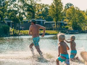 Holiday home in Mol with terrace and Wi-Fi